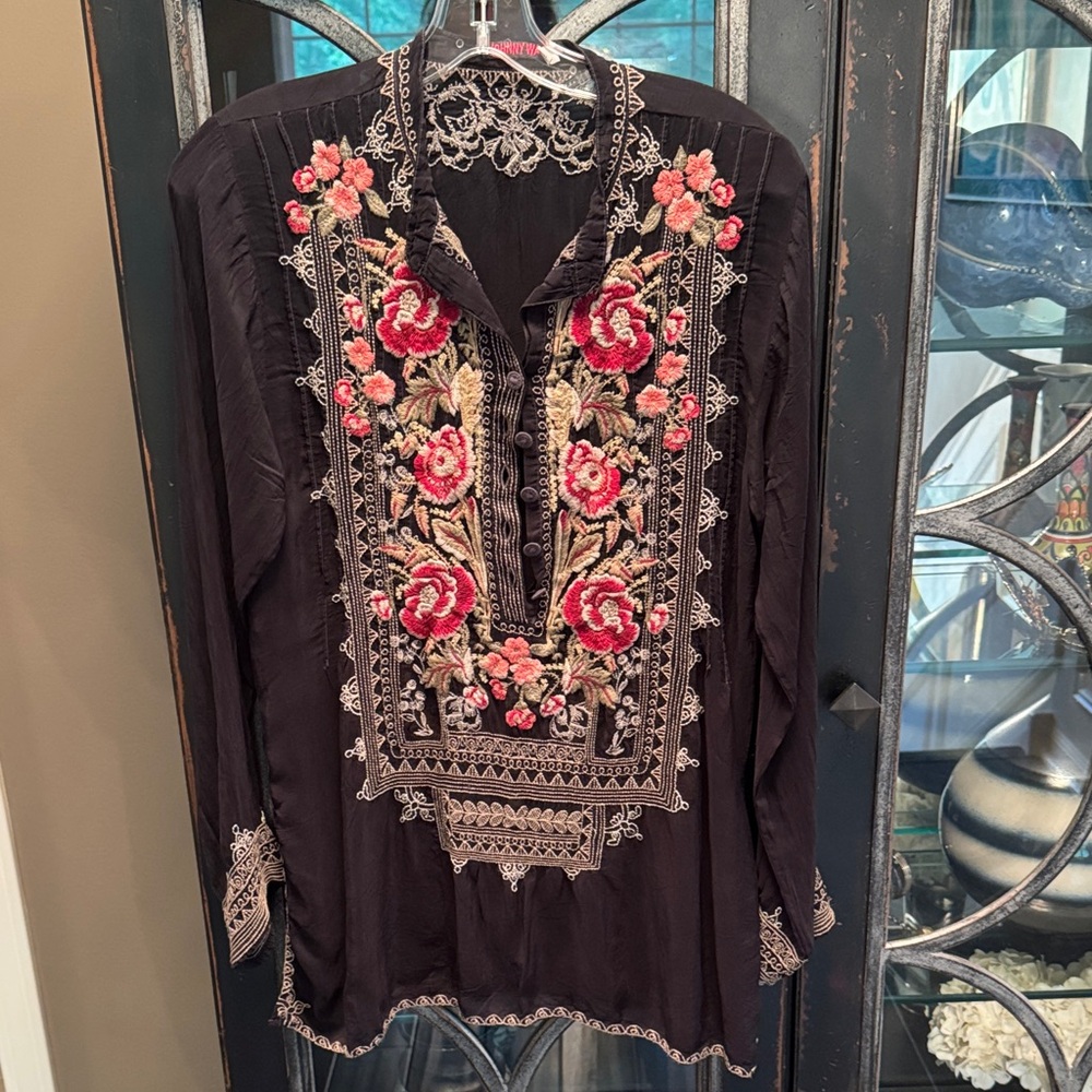 Johnny Was SZ small black tunic style top with vibrant colorful embroidery
